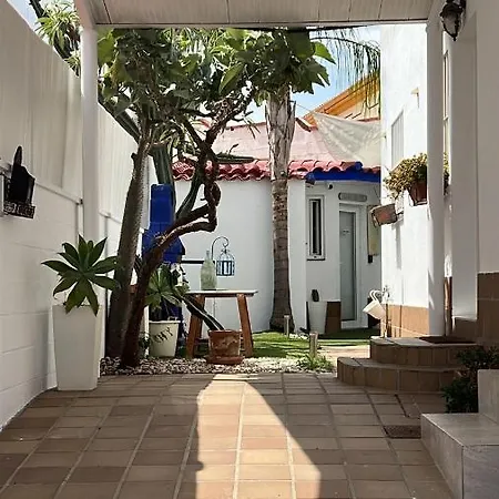 Circus-Goretti House Mairena del Aljarafe Exterior photo
